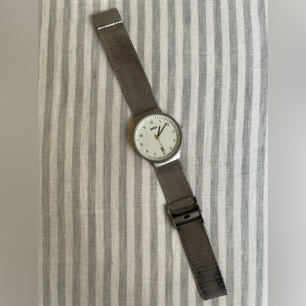 Braun BN0032 Men’s Silver Mesh Watch READ